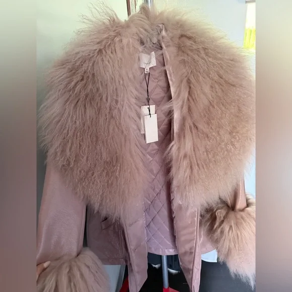NWT Cinq a sept Blair baby pink Mongolian fur coat - Picture 6 of 10